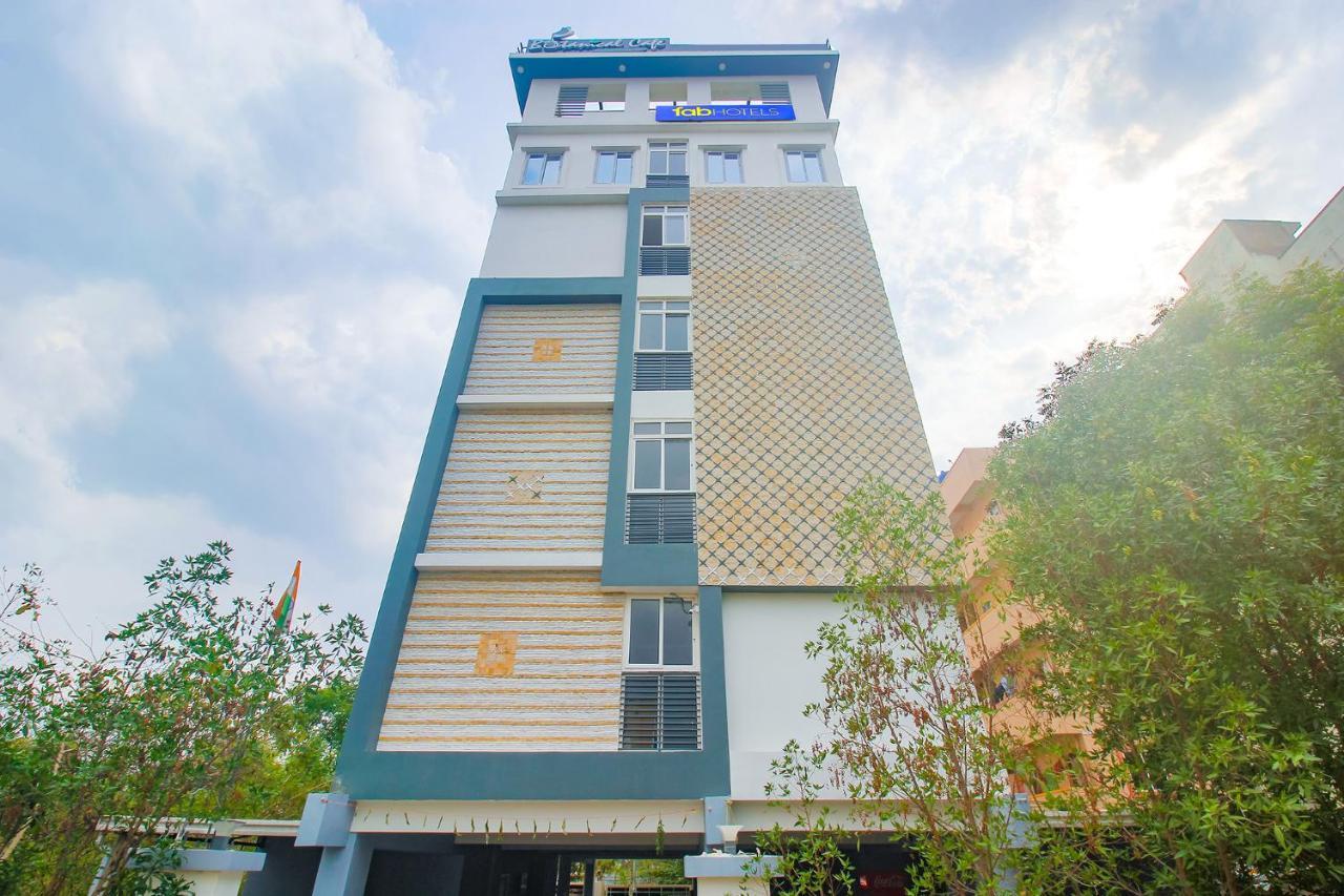 Fabhotel Corner Courtyard Kondapur  Exterior photo